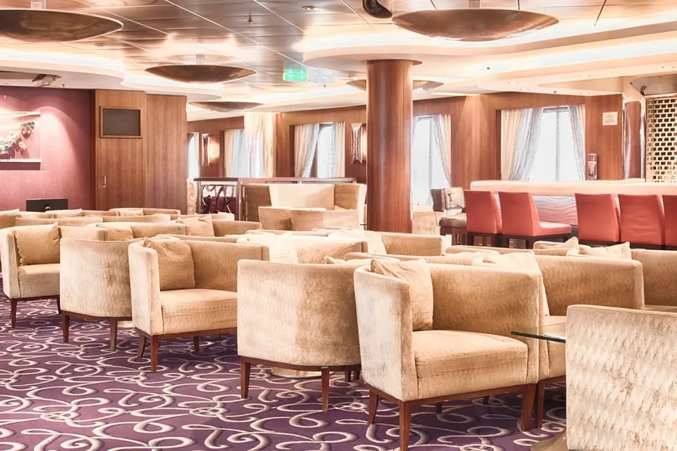 ديكور لوبي فندق فاخر — كراسي قاعات من بوكس تيك
