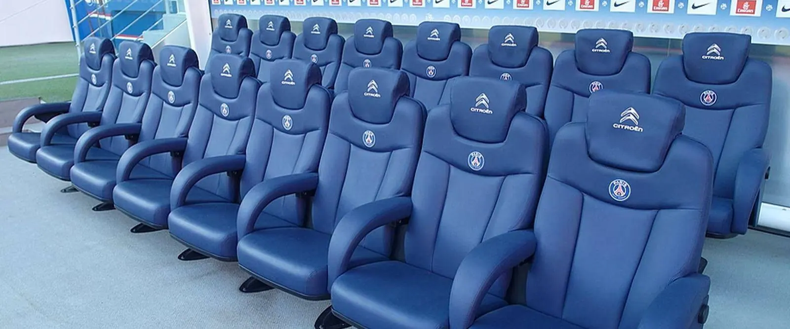 Family suite — theatre seats by BOXTECH