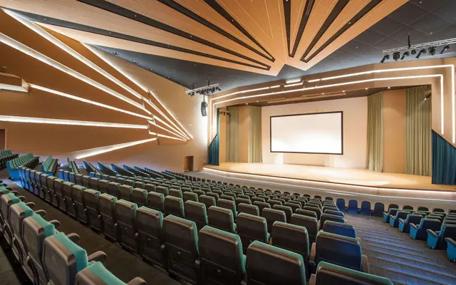 Baynunah Academic Complex — أبوظبي، الإمارات — BOGART PL — كراسي قاعات من بوكس تيك