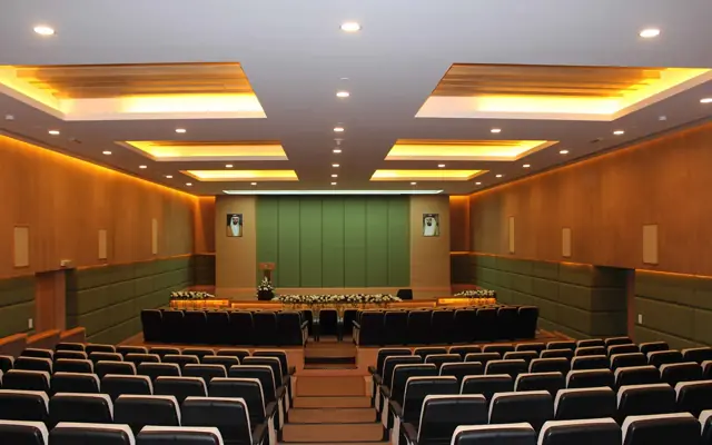 Sharjah City Municipality — دبي، الإمارات — BOGART PL — كراسي قاعات من بوكس تيك
